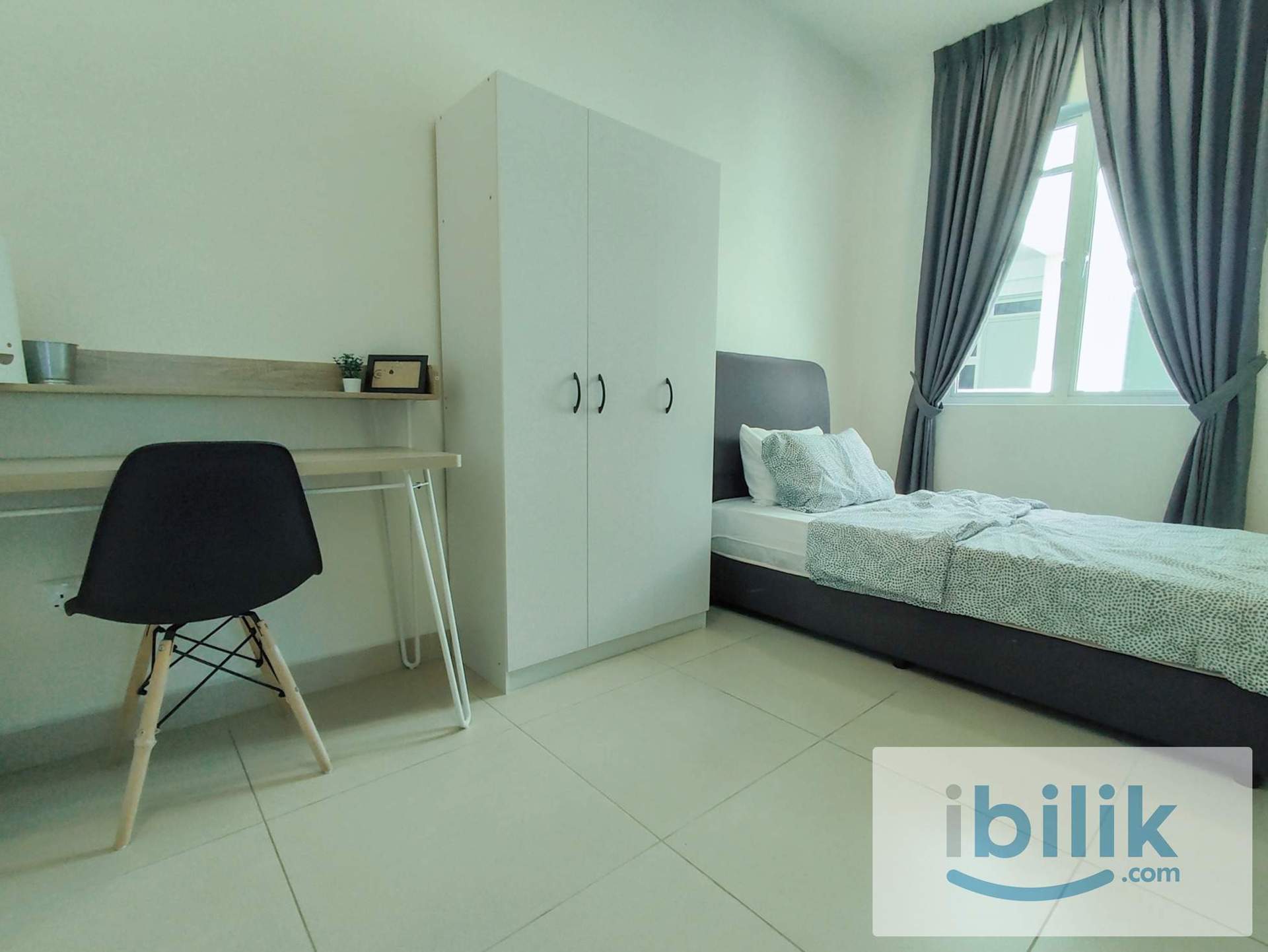 RD 👩🏼 All Female Medium Room C B192 at Residensi Suasana, Damansara Damai - Image 1