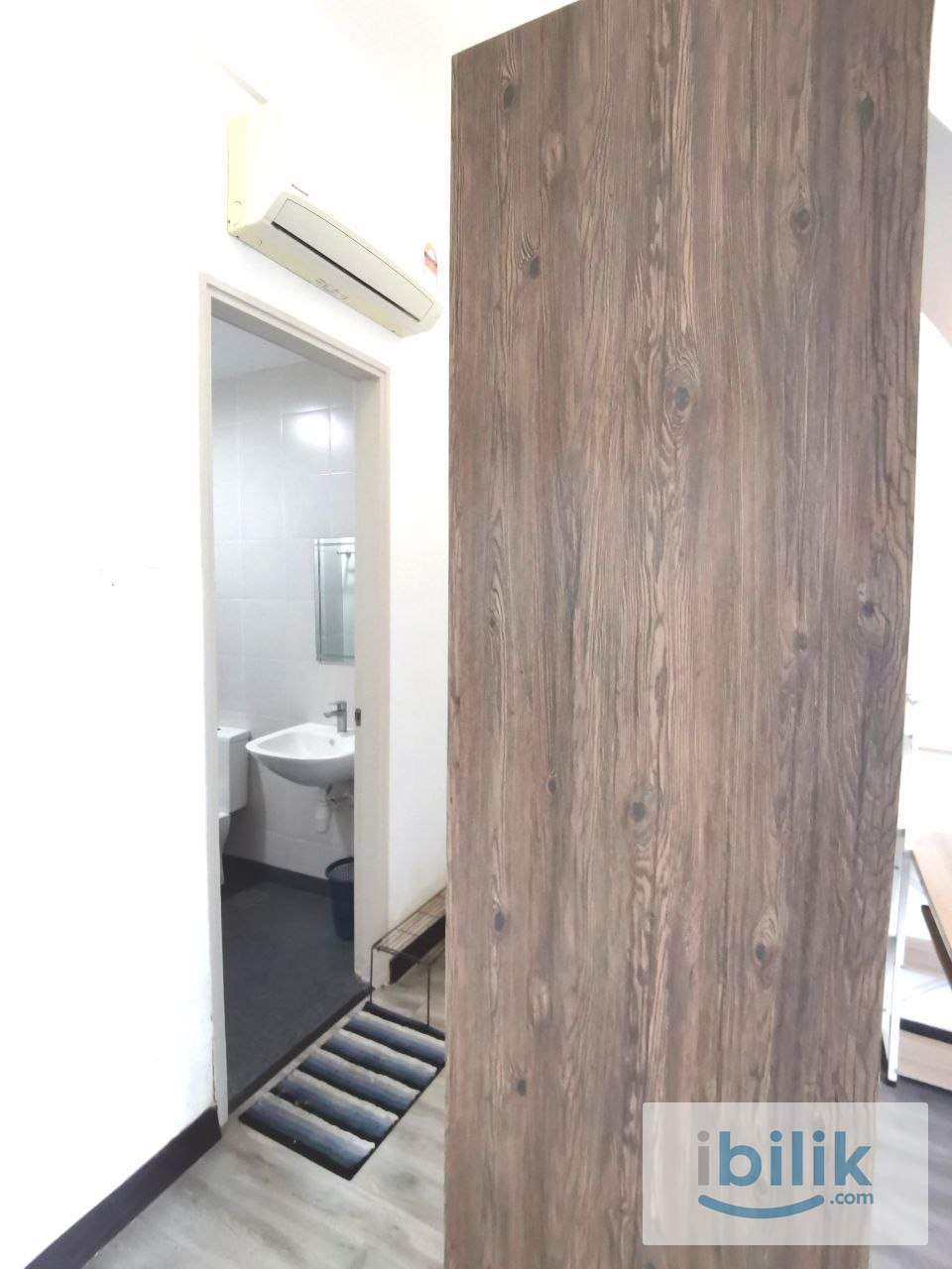 Near KTM to KL Sentral. Master bedroom with private bath fully furnished ready move in! - Image 2