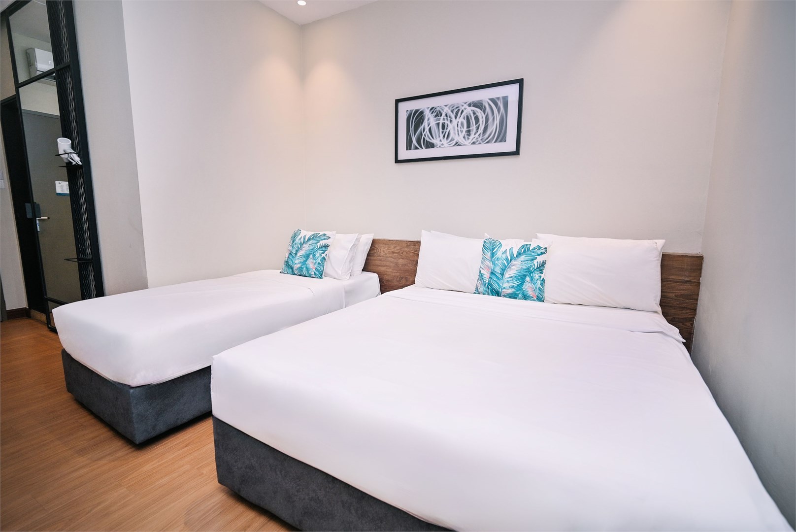 Standard Triple Room - Image 1