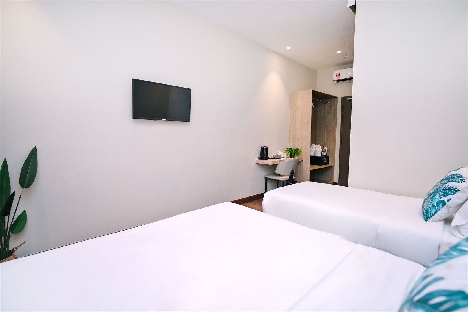 Standard Triple Room - Image 3