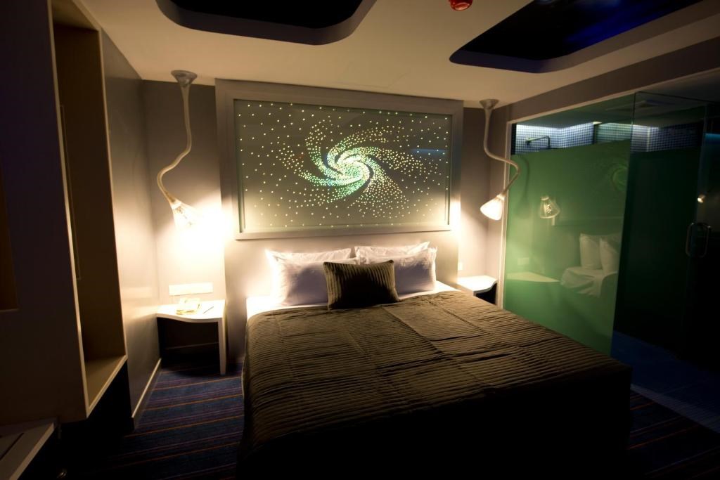 Theme Room - Image 8