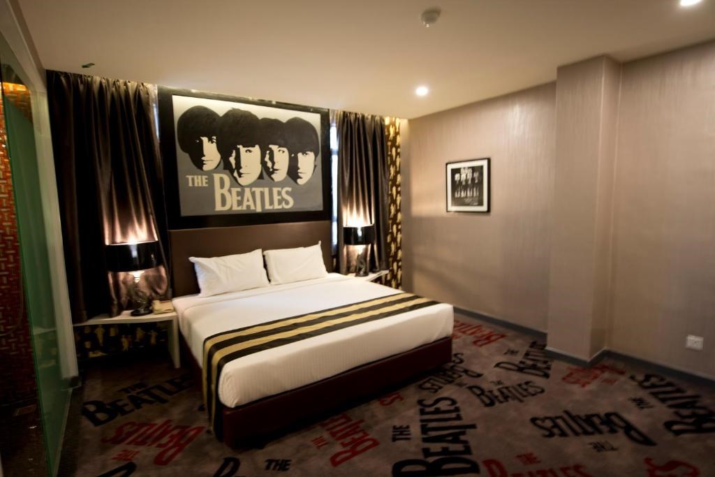 Theme Room - Image 10