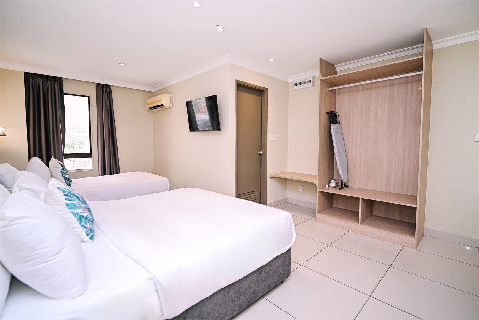 Kingston Hotel 6 @ Changkat Bukit Bintang - Image 8