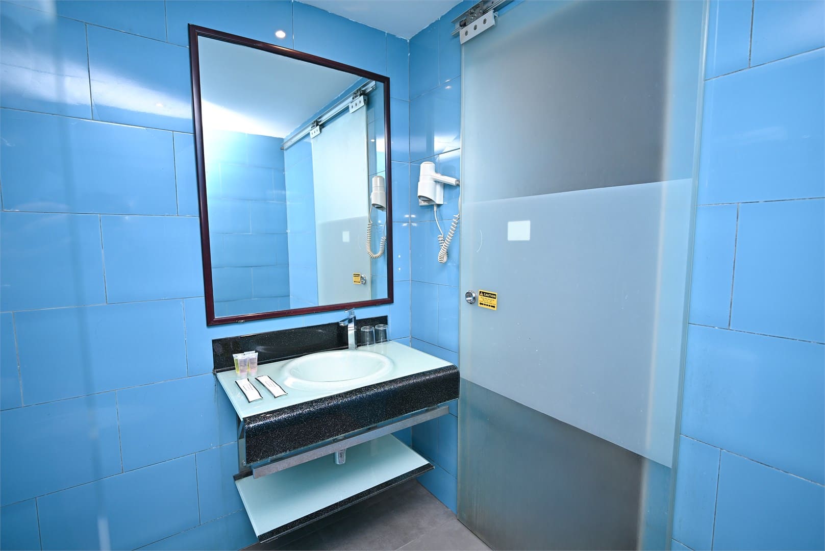 Standard Twin - Image 4
