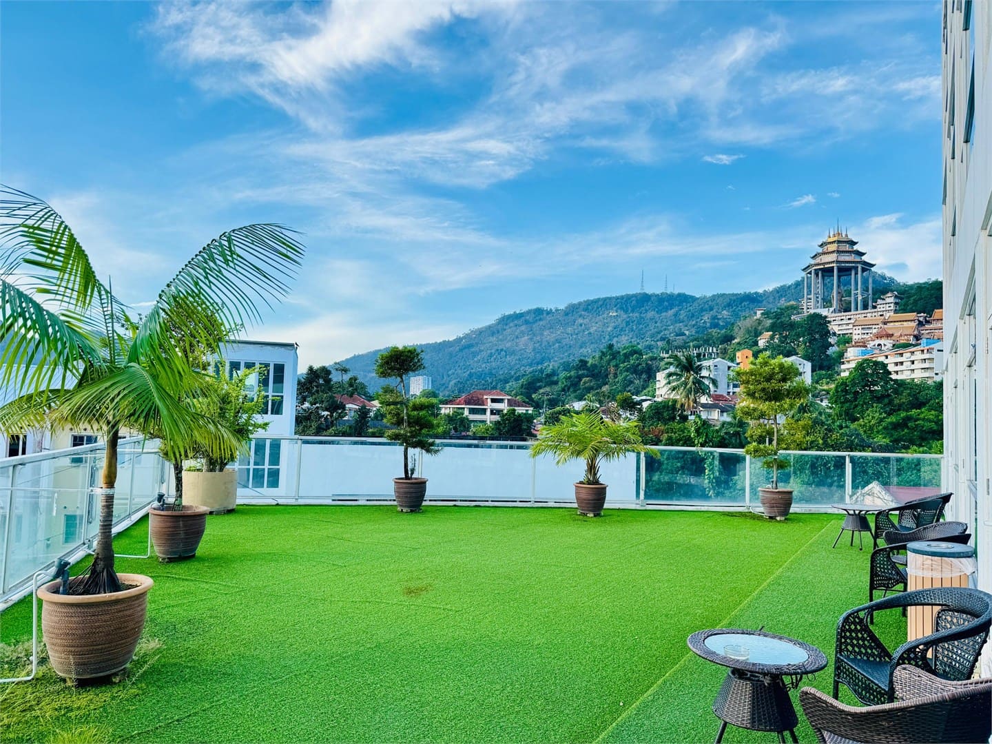Kingston Hotel 13 @ Penang Hill - Image 6