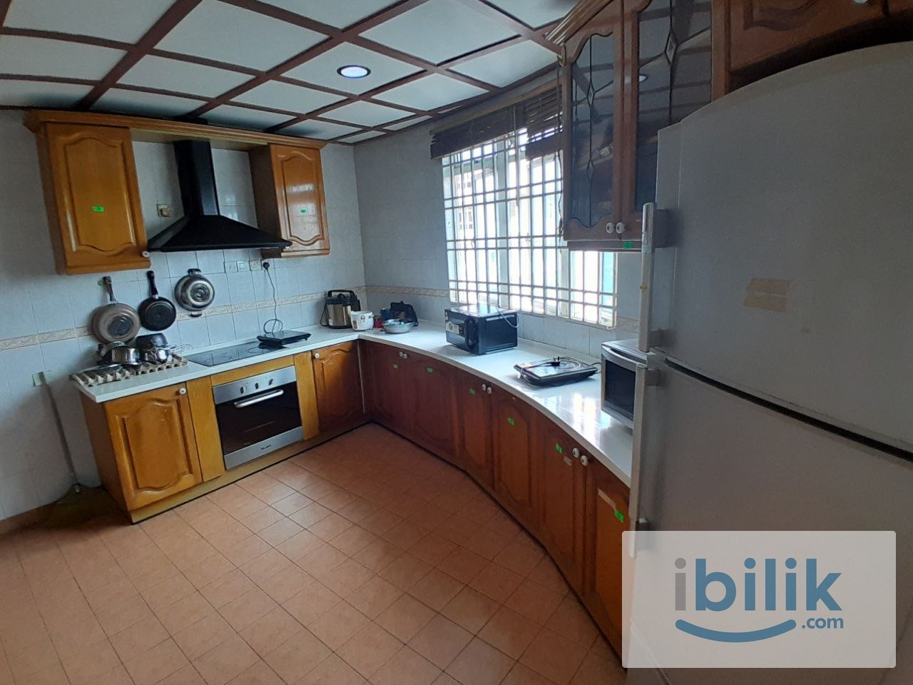 [Villa Scott] Master Room with Bathroom Rent Near KL Sentral, Bangsar - Image 1