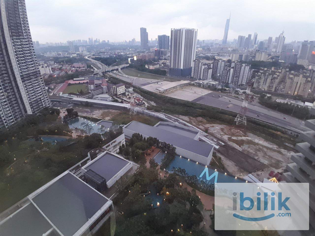 [M Vertica] Mixed Gender Unit Master Room Rent Near Sunway Velocity, LRT & MRT Maluri - Image 3