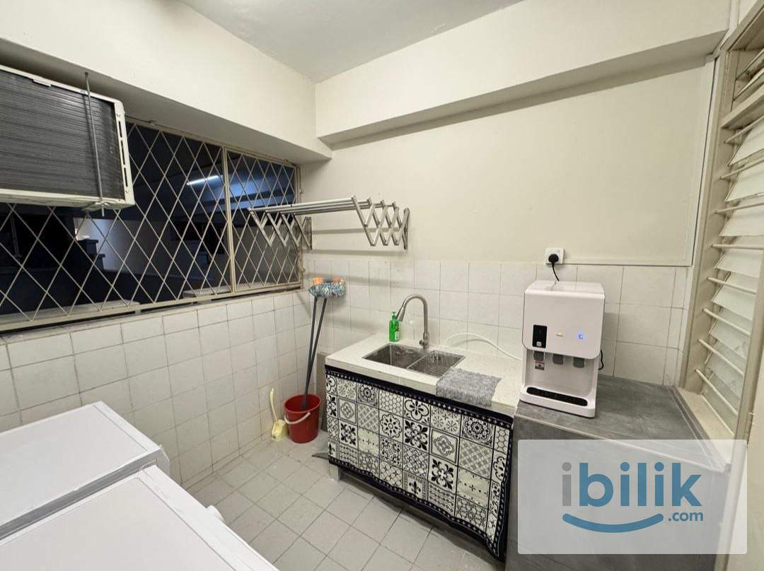 [Kelana Puteri] Mixed Gender Unit Middle Room Rent Near LRT, Paradigm Mall - Image 6