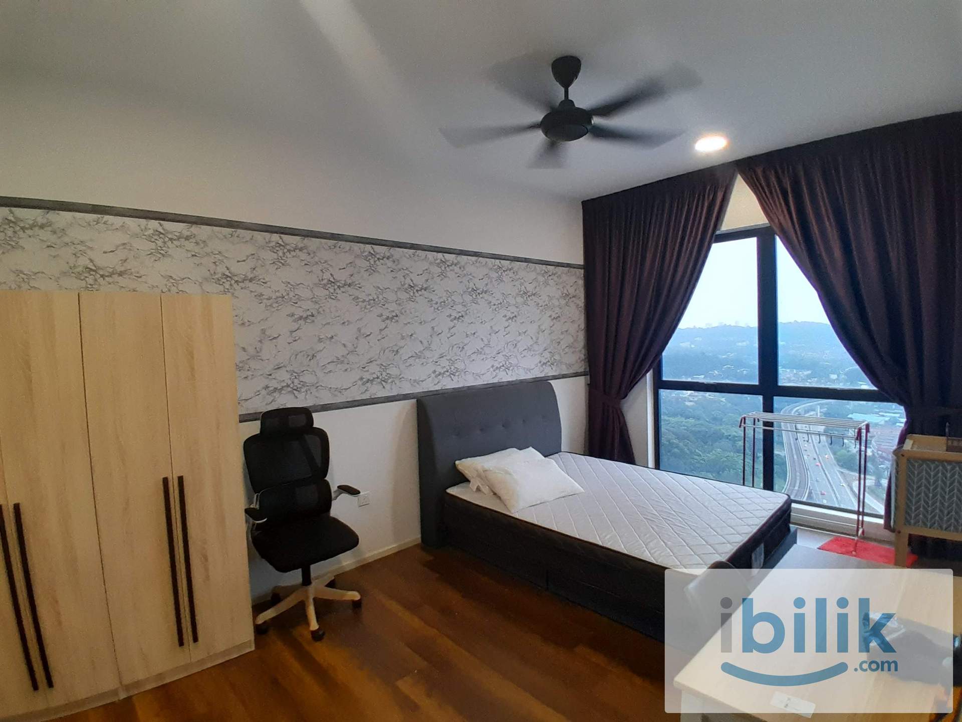 [SQWhere] July Vacant Master Room Link Bridge to MRT Station  - Image 5