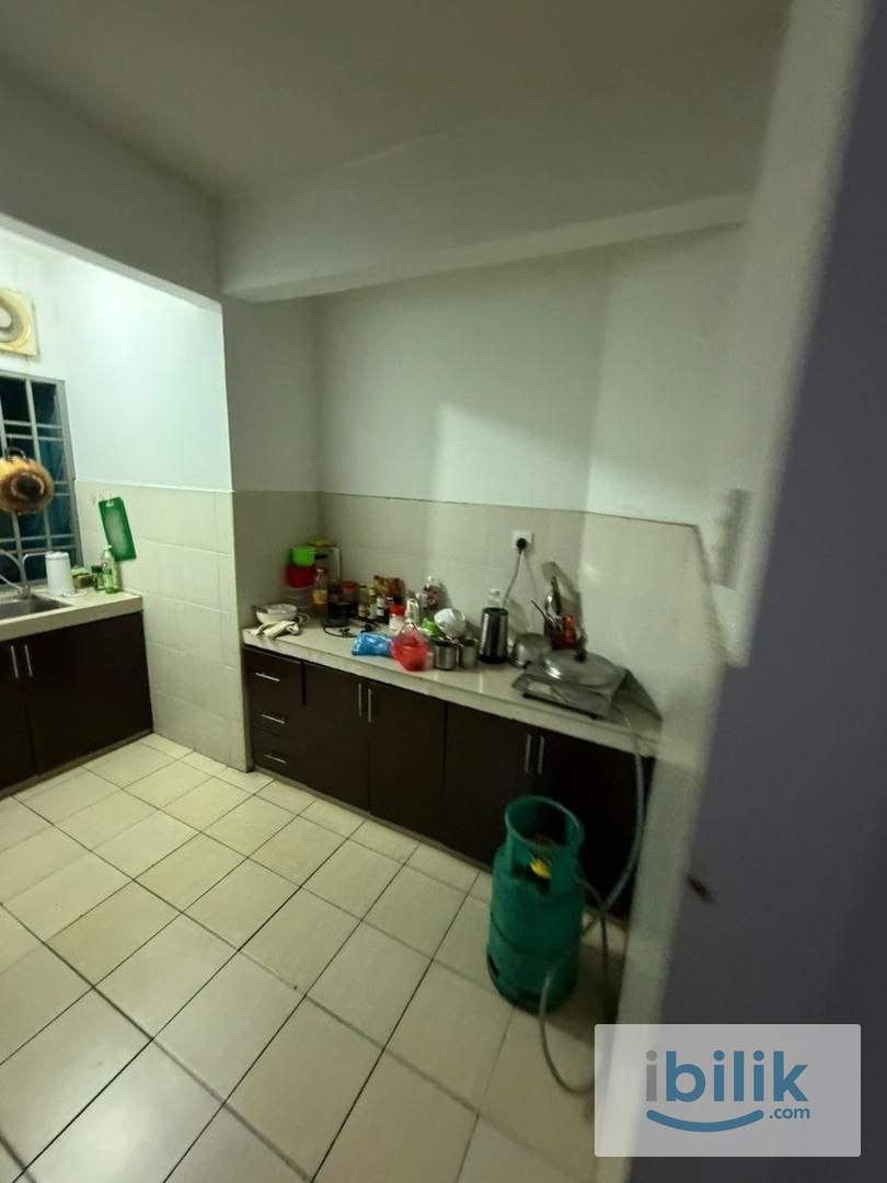 [Angkasa Condo] Near UCSI Mixed Gender Unit Medium Room Share Bathroom - Image 5