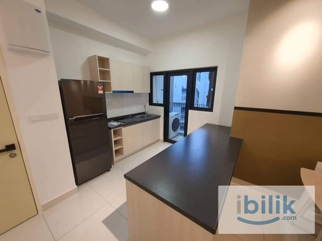 [Parc 3] Mixed Gender Unit Middle Room Rent Near LRT/MRT Maluri, Sunway Velocity - Image 2