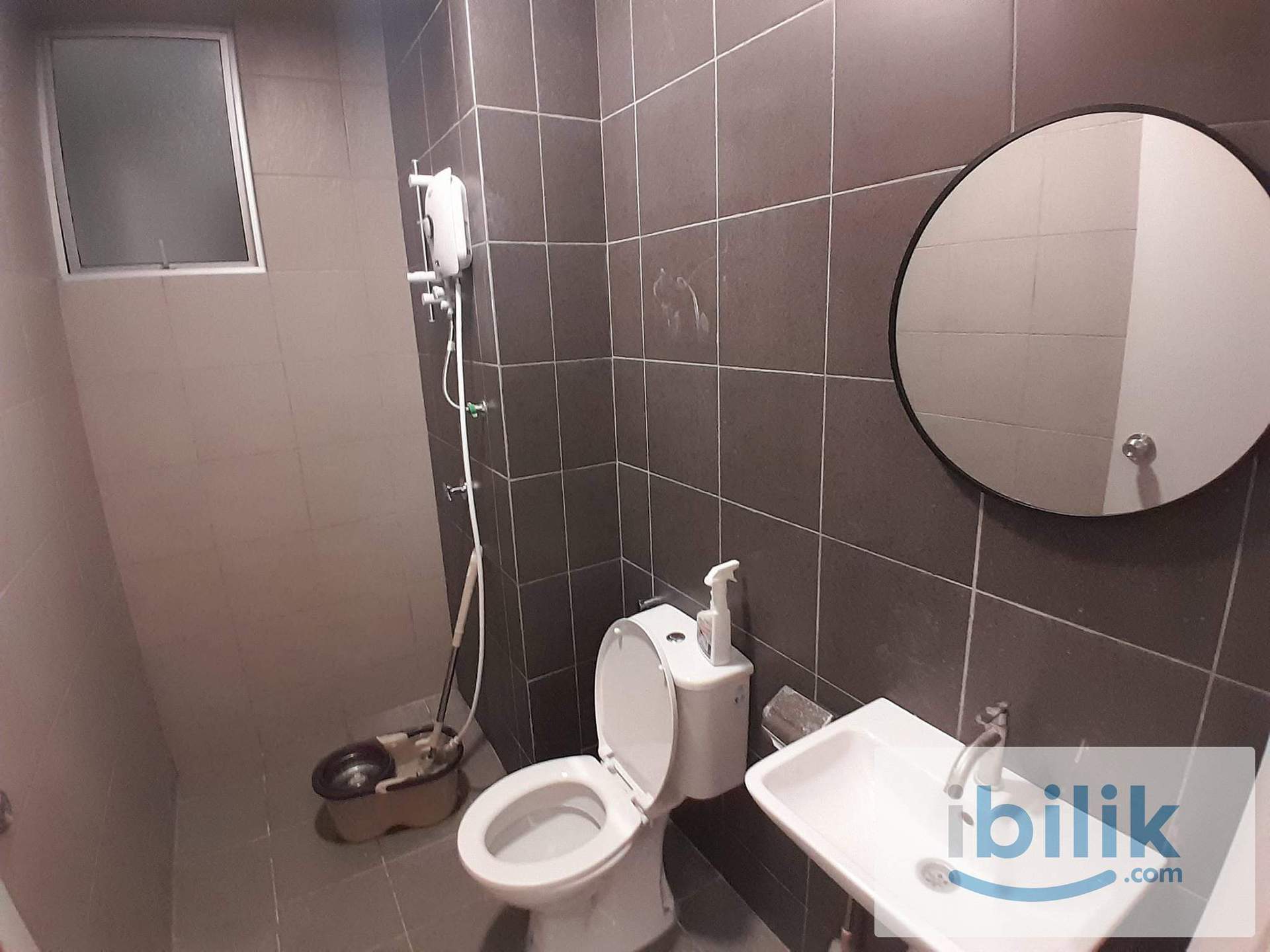 [Pixel City Sentral] New Renovate Unit Medium Room Share Bathroom Rent  - Image 2