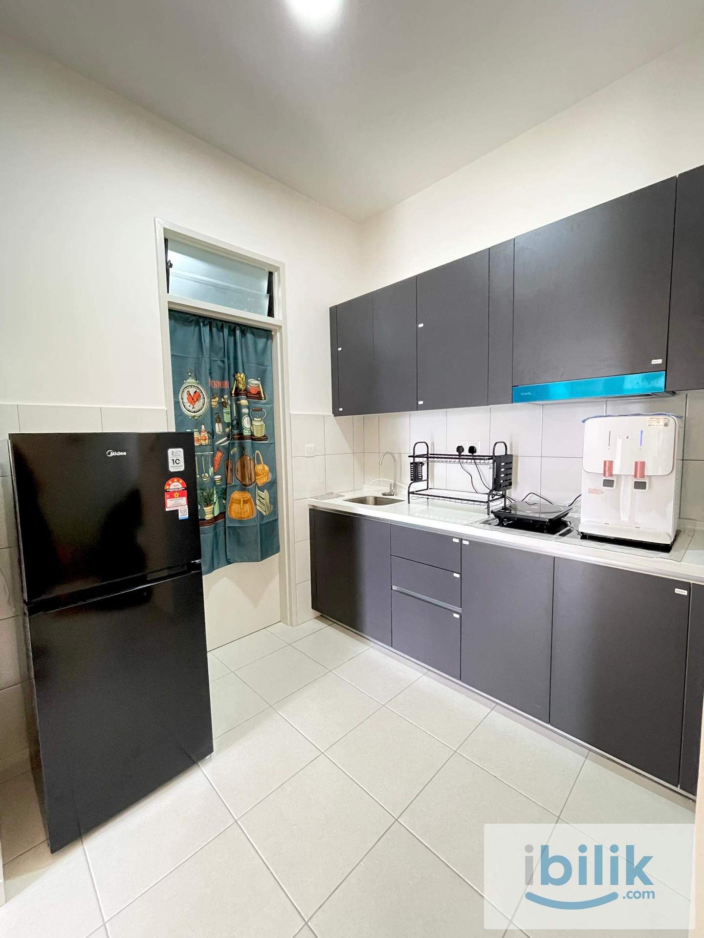 [Pixel City Sentral] New Renovate Unit Medium Room Share Bathroom Rent  - Image 3