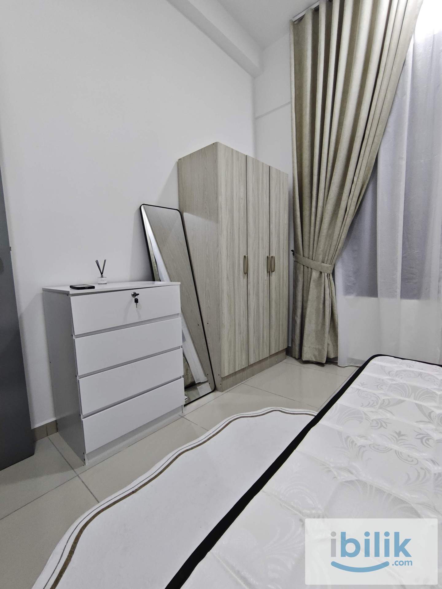 1 UNIT FULLY FURNISHED left to rent at Parkland Residence. - Image 8