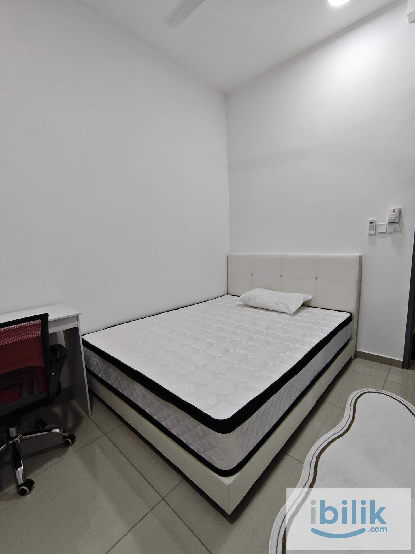 Middle Room To Rent. Fully furnished. near KTM 5 mins walk. - Image 1