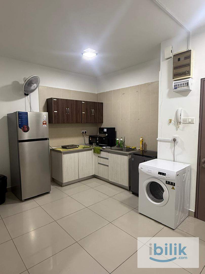 5 Min to MRT | Flexis Room for Rent Near APU Shuttle – Move In Now!**					 - Image 1