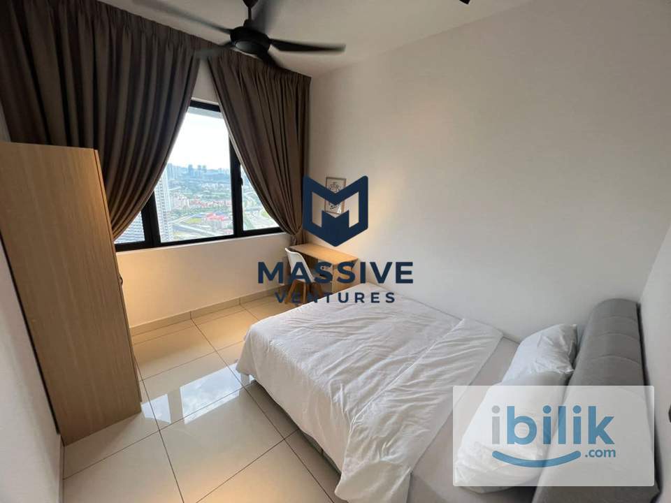 FEMALE UNIT | PREMIUM MIDDLE ROOM | 8MINS WALK TO LRT / MRT TMN MALURI - Image 2