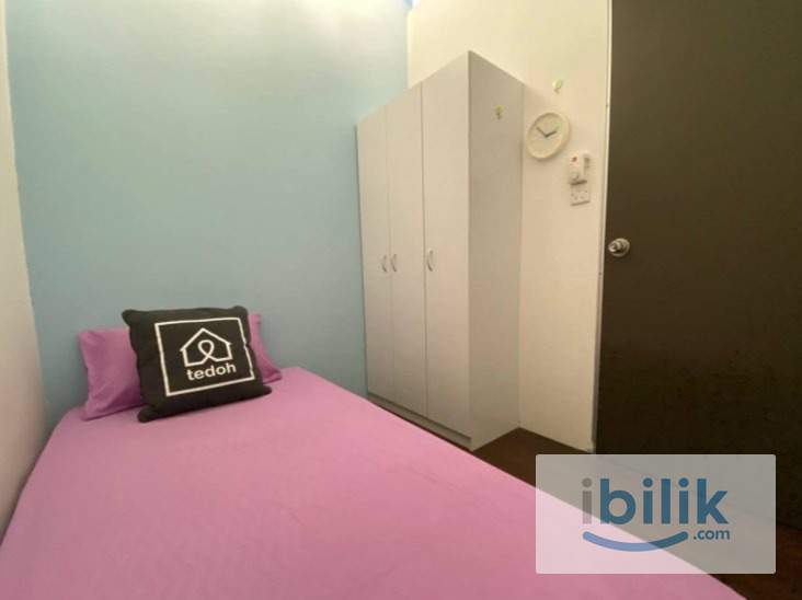 [Malay Female] Single room Avenue Crest Shah Alam TR0004-AC21 - Image 1