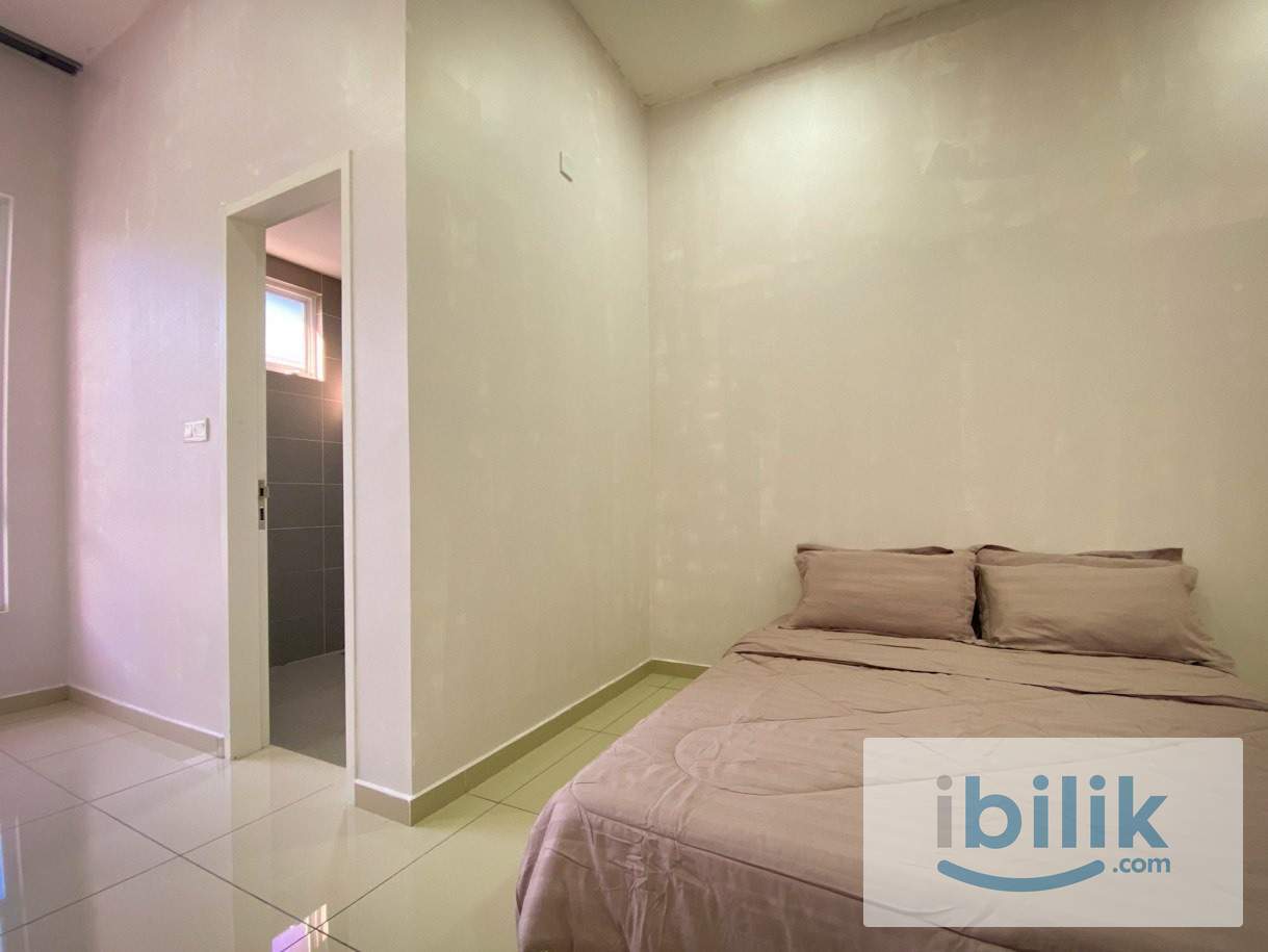 [Malay Female] Middle Room Ara Sendayan | Seremban | TR0233 - Image 2