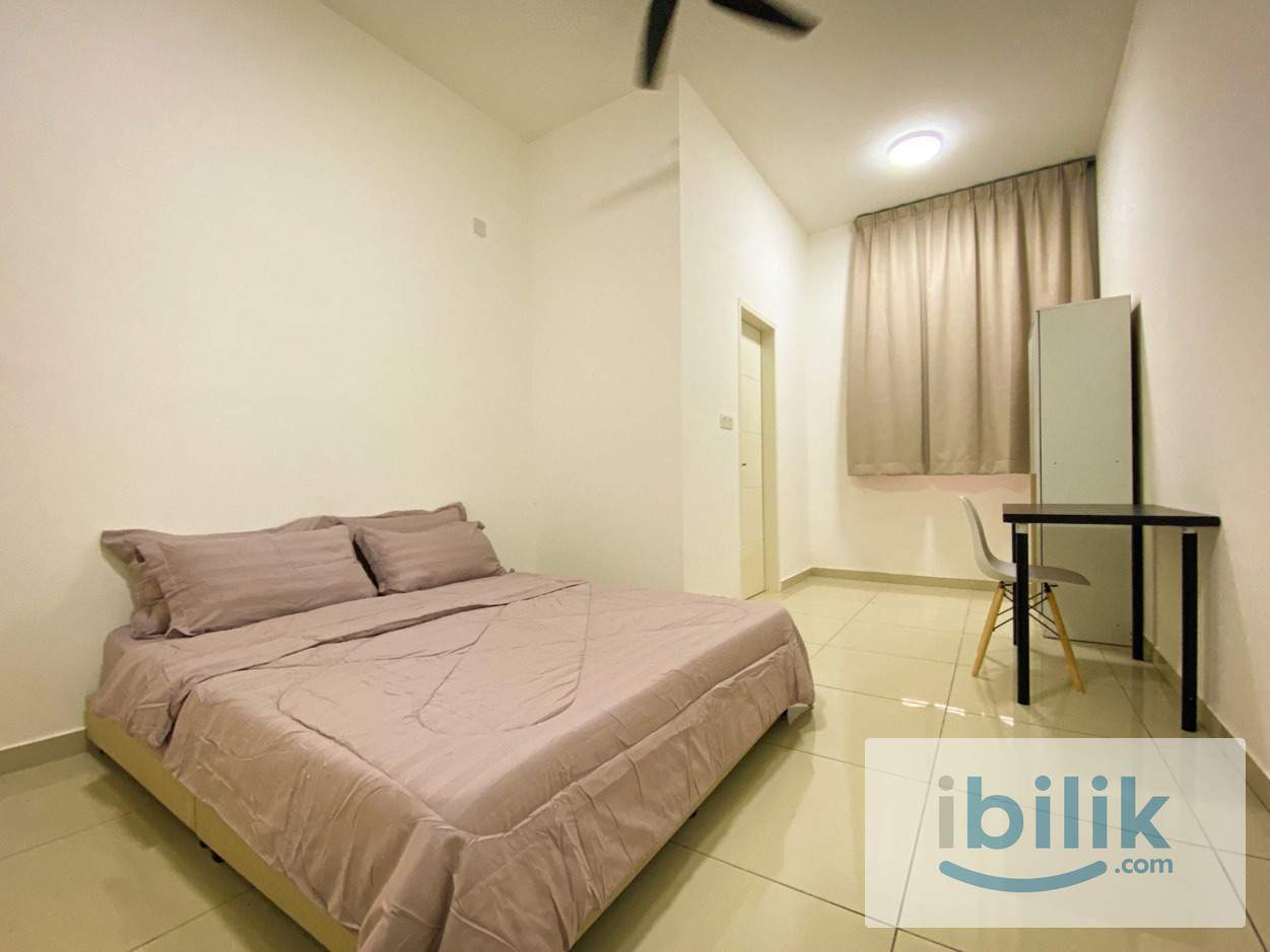 [Malay Female] Middle Room Ara Sendayan | Seremban | TR0235 - Image 1