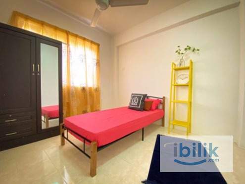[Malay Female] Middle Room Carlina | Kota Damansara | TR0128 - Image 1
