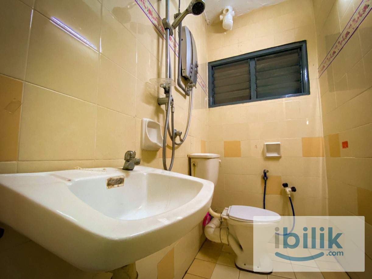 [Malay Female] Middle Room Carlina | Kota Damansara | TR0128 - Image 5