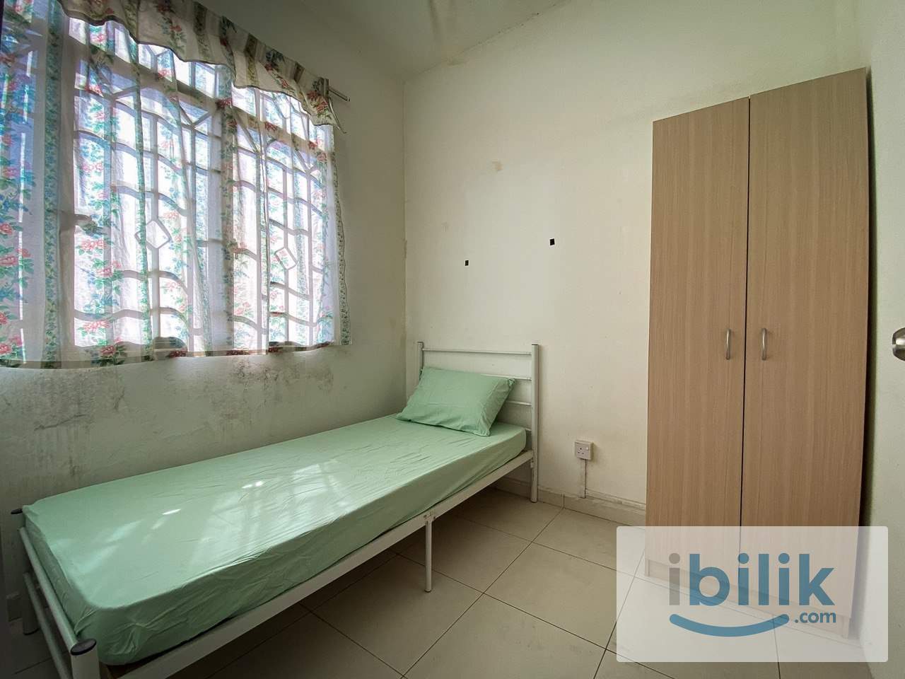[Malay Female] Single Room Mentari Court Sunway Petaling Jaya TR0057-E14 - Image 1