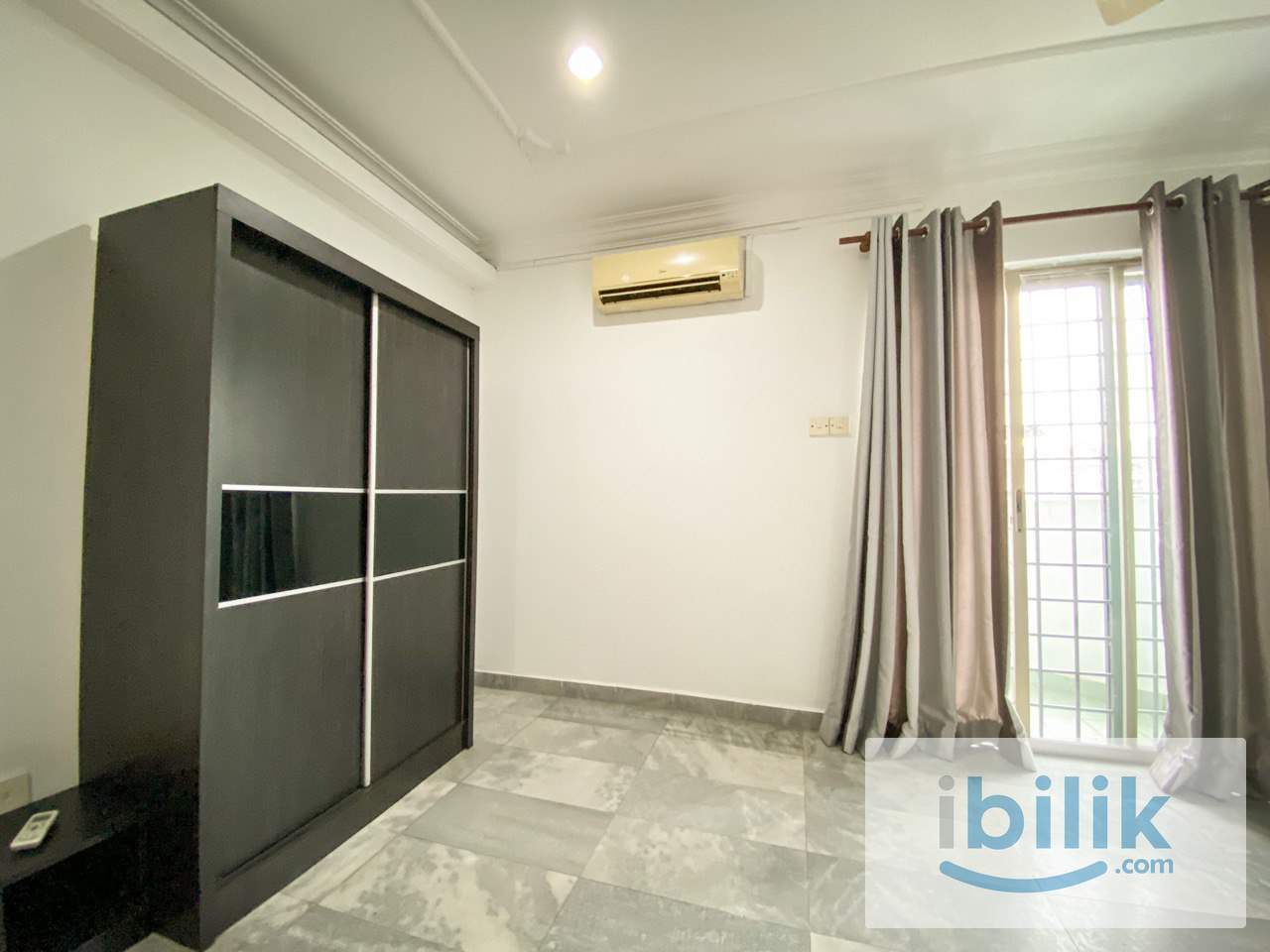[Malay Female] Middle Room Ridzuan Condominium Sunway TR0188 - Image 3