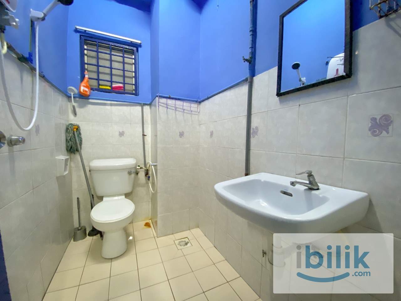 [Malay Female] Middle Room Ridzuan Condominium Sunway TR0074 - Image 4