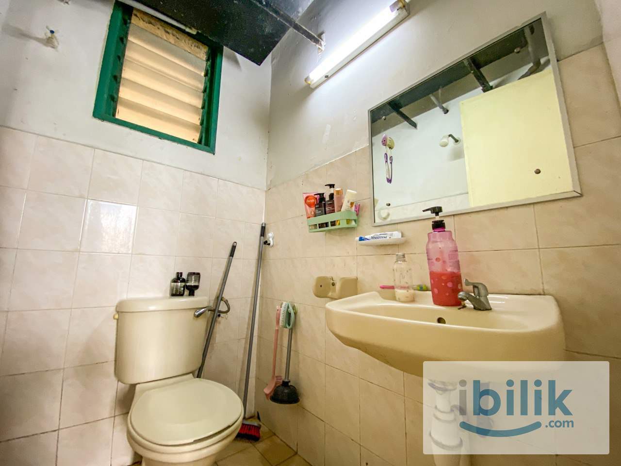 [Malay Female] Middle Room Vista Pinggiran Seri Kembangan TR0195 - Image 8