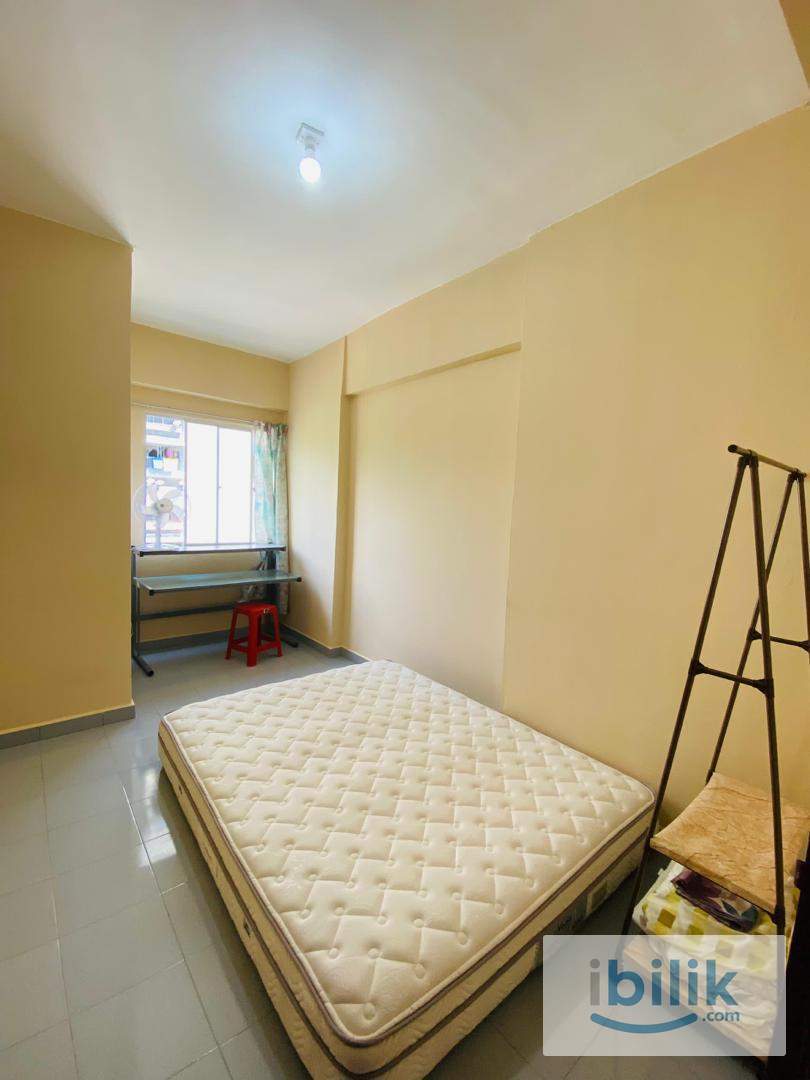 Cheap and clean single room for  male to rent at Saujana Heights, Teluk Kumbar - Image 3