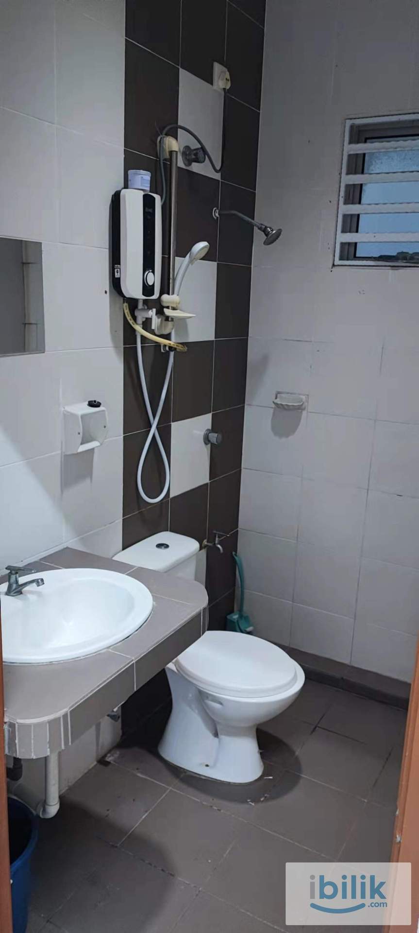 Furnished Rooms with Aircon & Attached Bath – Sitiawan, All Bills - Image 4