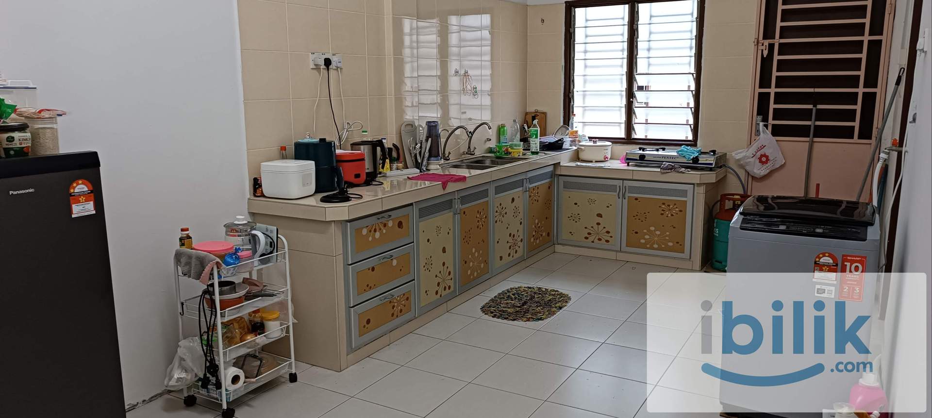 Middle Room at Taiping, Perak - Image 3