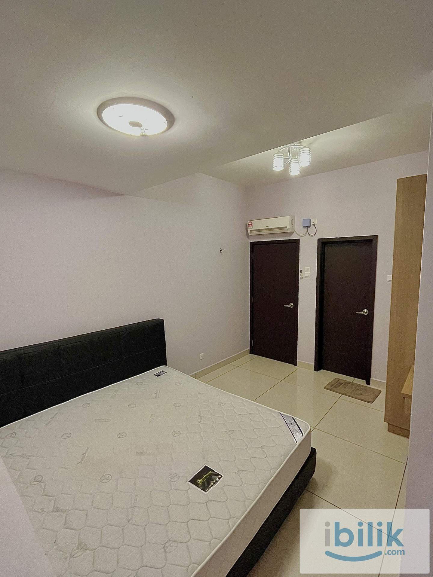 Female Master Room @ D Inspire Bestari, Nusa Bestari - Image 2