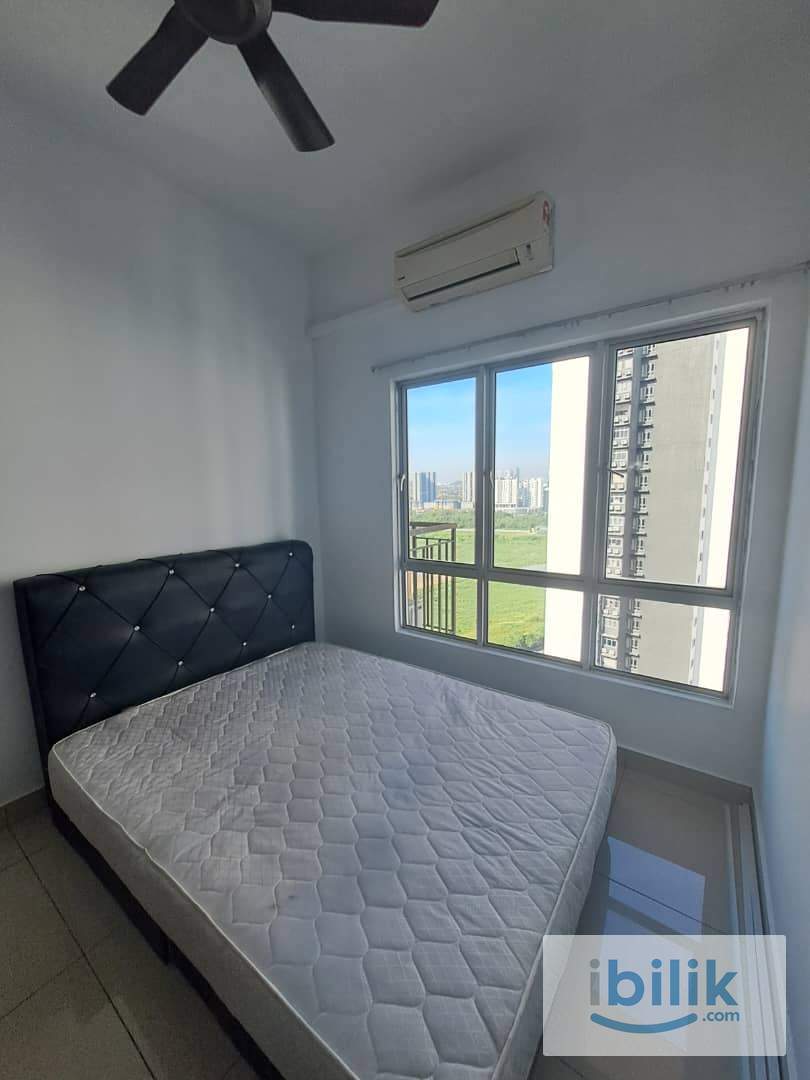 [Female Unit] Medium Room Available End Of Jan - Image 1