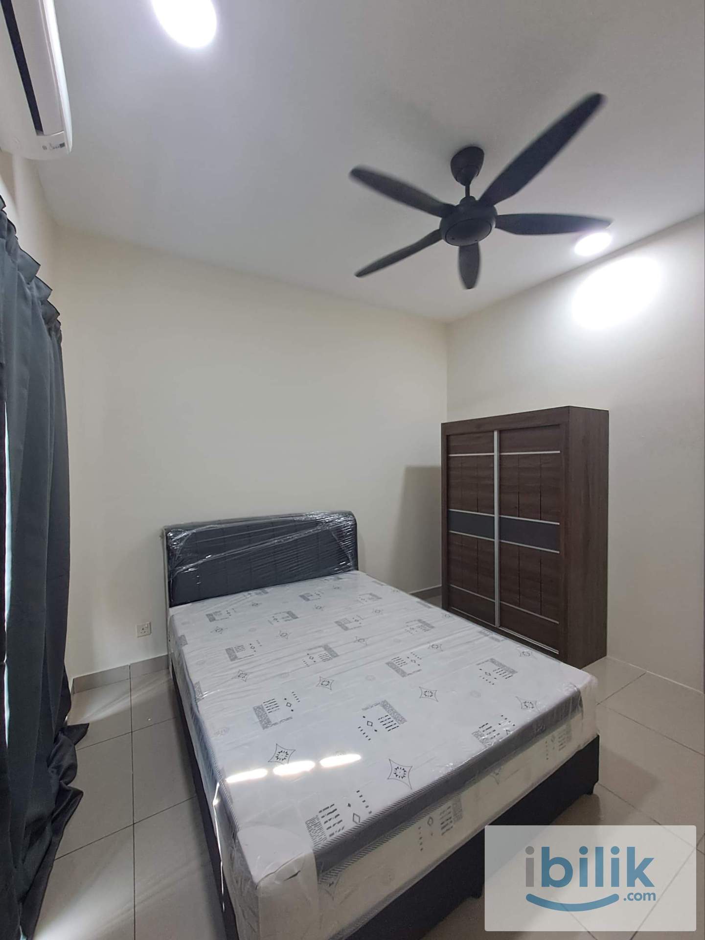 Balcony Room Oug Parklane - Image 3