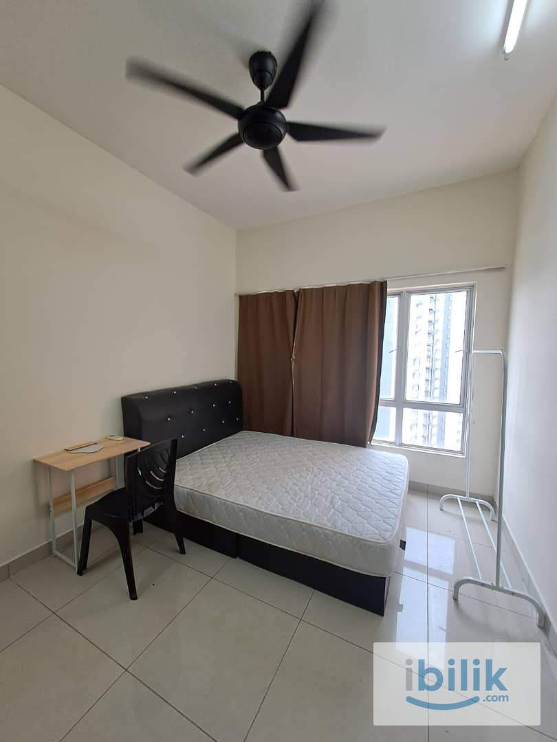 Big Master Room with Private Bathroom for Female_Available Now_Free Wifi - Image 1
