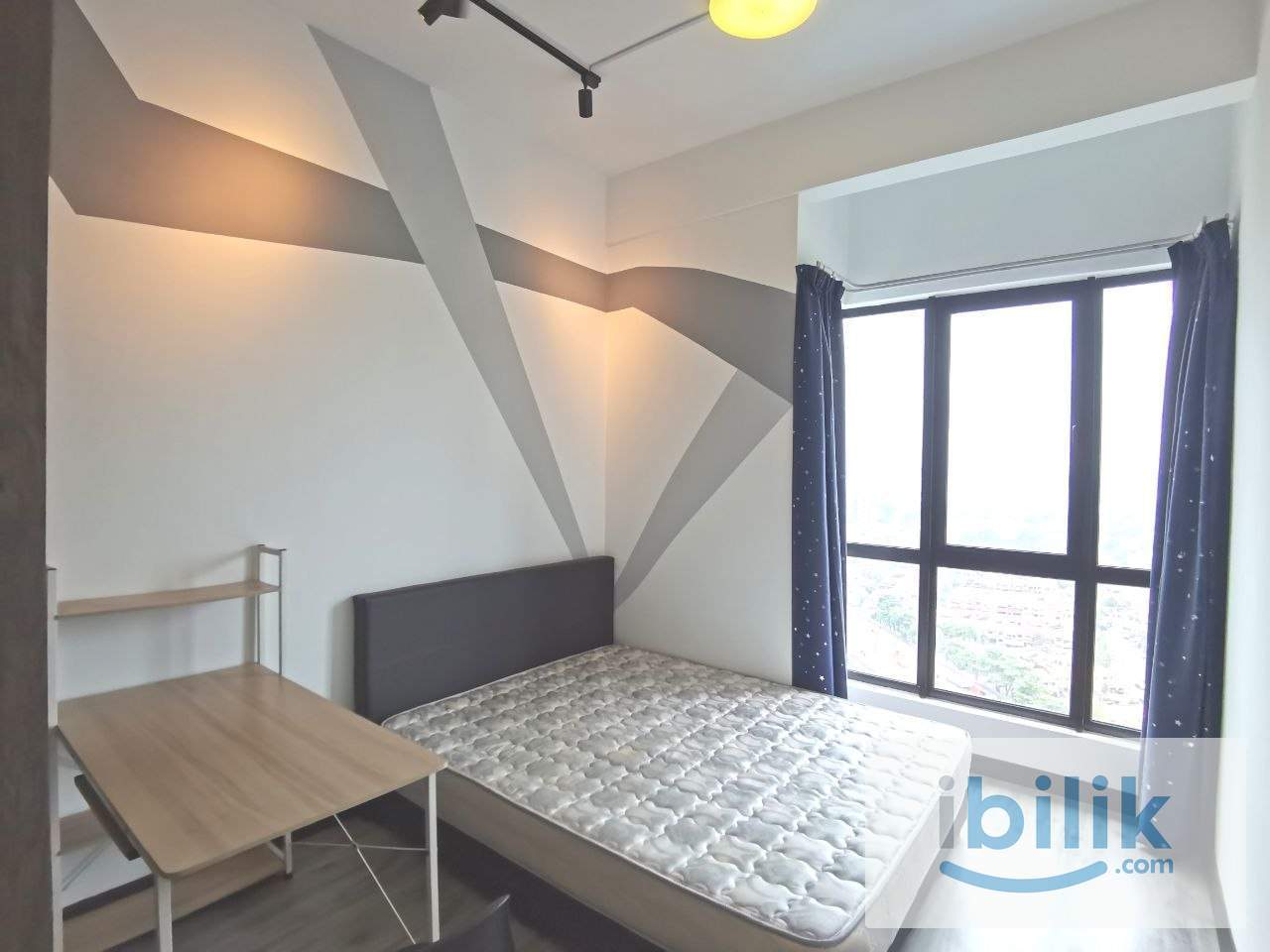 Master bedroom private bath fully furnished ready move in! - Image 6