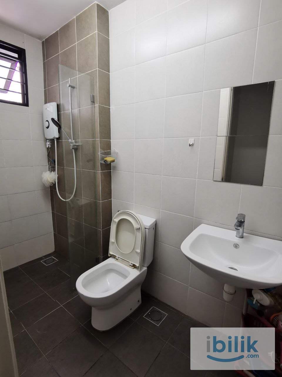 Near KTM to KL Sentral, Medium bedroom fully furnished ready move in! - Image 8