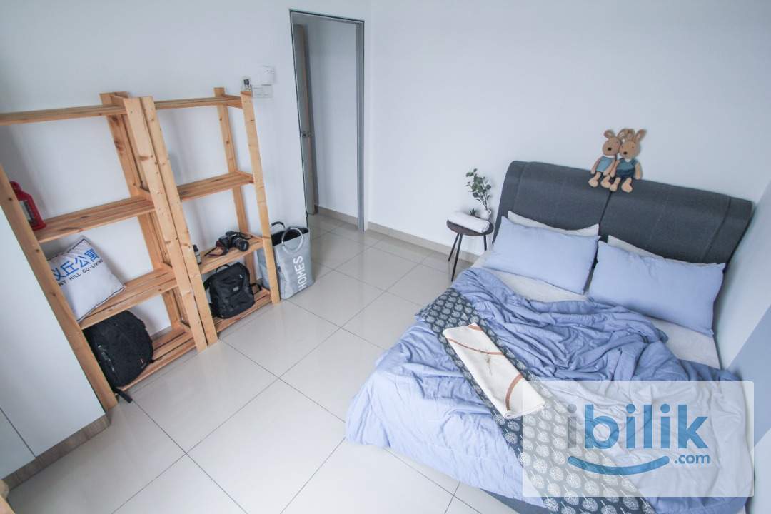 Walking distance MRT line Casa residenza Master bedroom ensuite private bath, fully furnished ready move in  - Image 4
