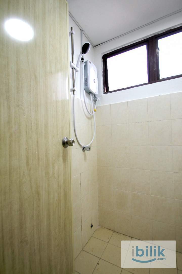 ‼️PROMO end 30 june‼️ Limited offer ✅(Low floor) fully furnished queen bed ready move in - Image 3