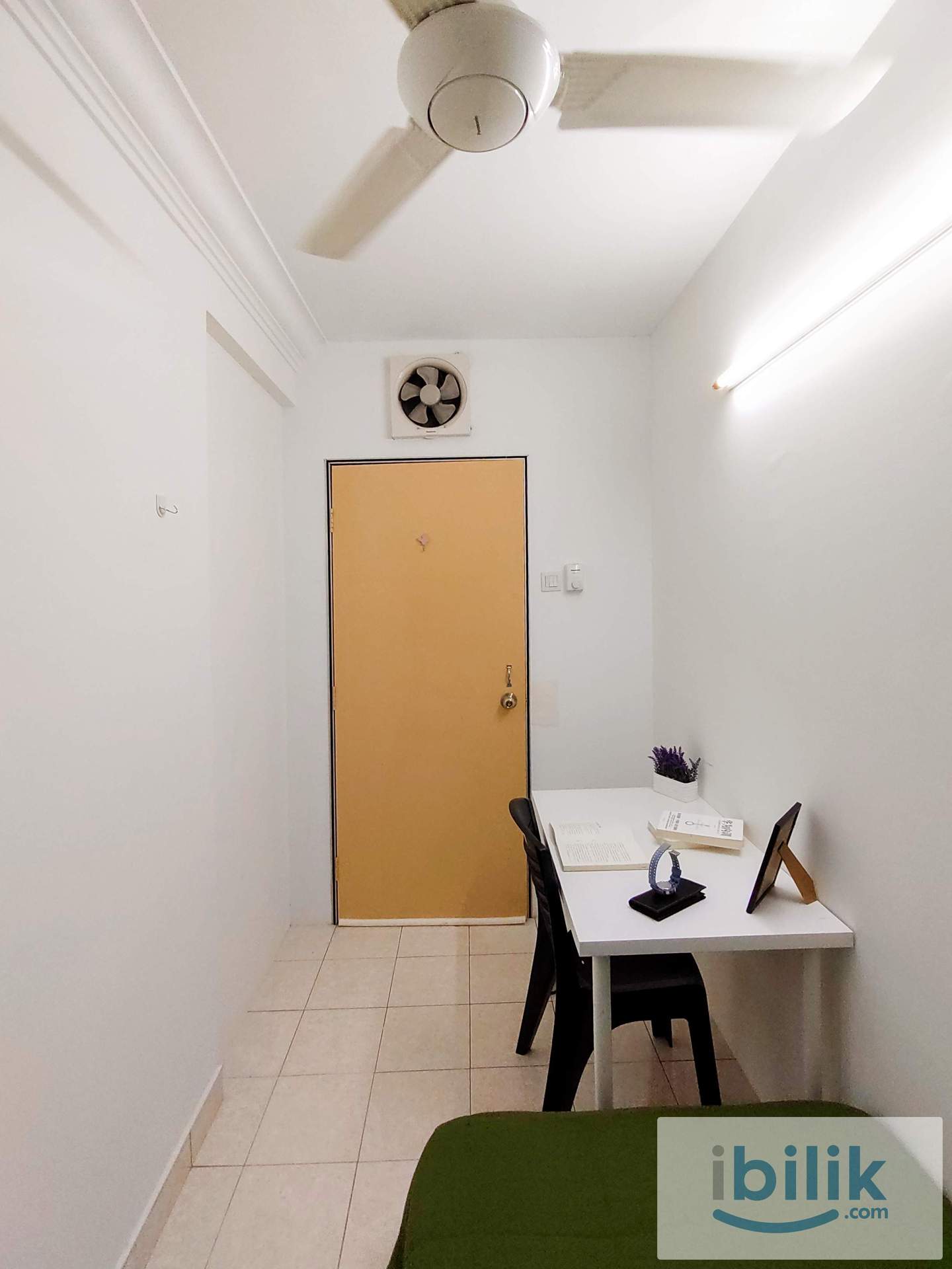 ‼️PROMO end 30 june‼️ Limited offer ✅🙋‍♀️Block D singlebed with ceiling fan fully furnished ready move in - Image 2