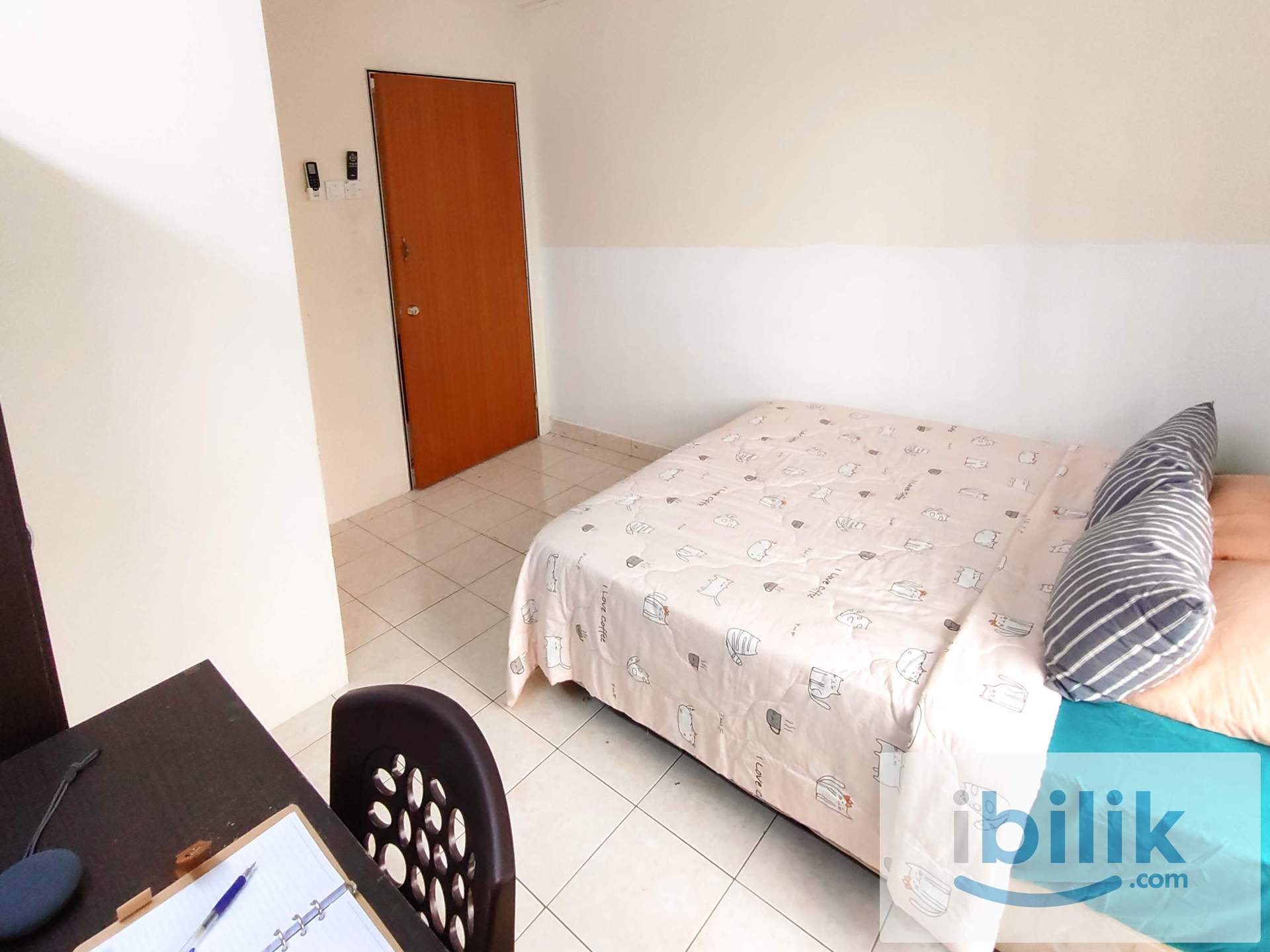 Nearest block to MRT‼️PROMO end 30 june‼️ Limited offer ✅🙋‍♀️Block F Queenbed fully furnished ready move in - Image 3