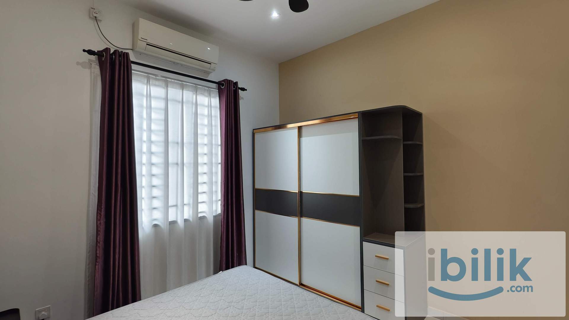 Common Room at Taman Setia Indah 10, Tebrau, Mount Austin - Image 5