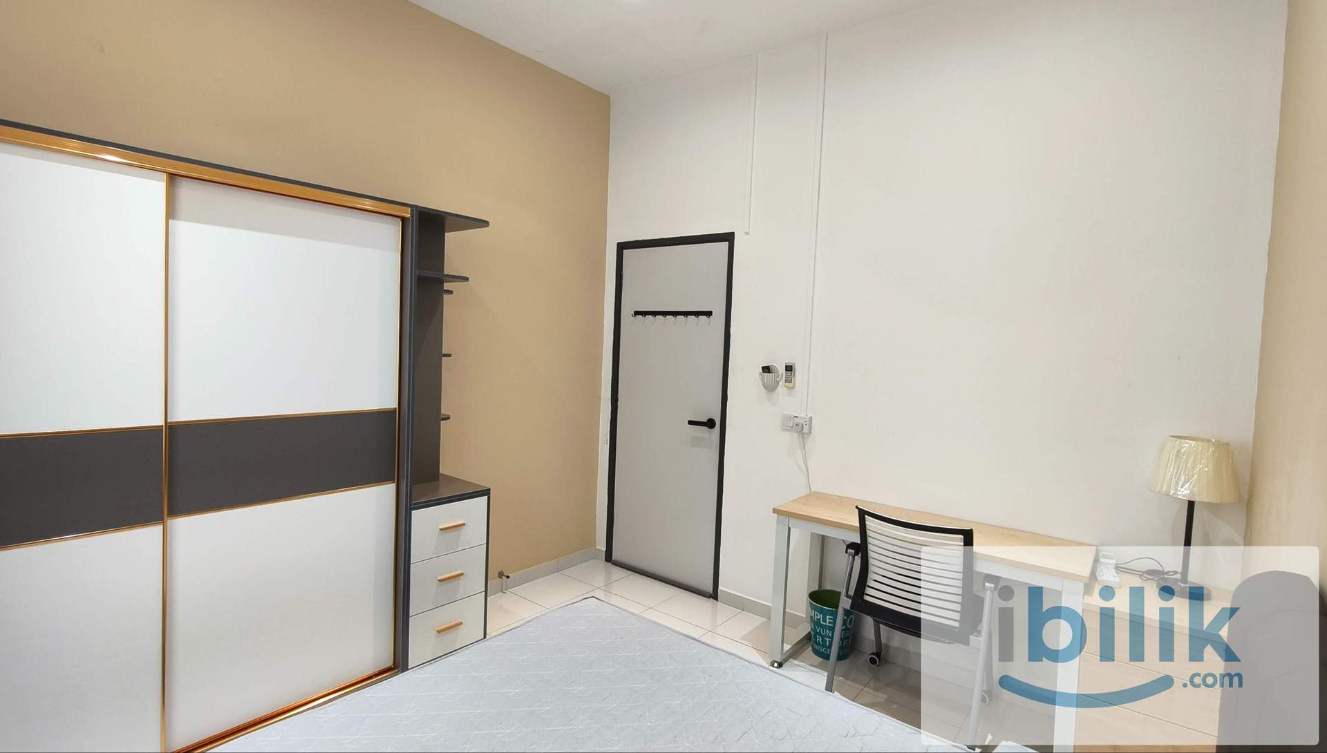 Common Room at Taman Setia Indah 10, Tebrau, Mount Austin - Image 7