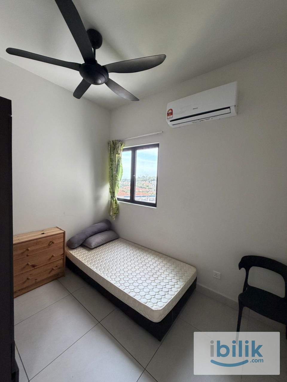Single Room at Majestic Maxim, Taman Connaught - Image 1