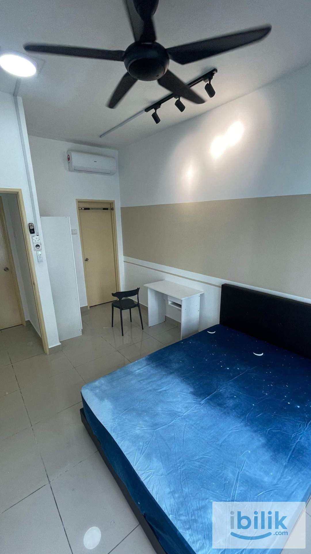 Master room at OUG Parklane - Image 1