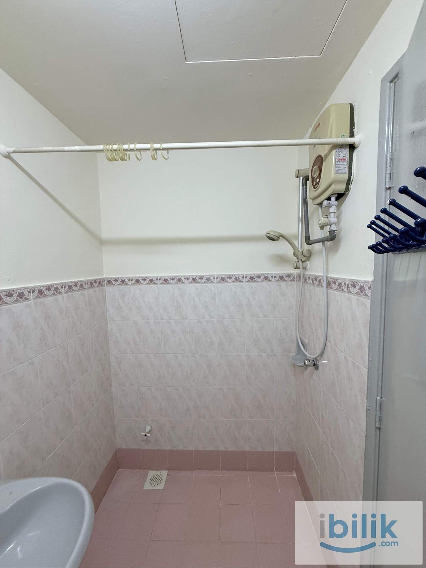 Female Room near MRT Surian - Image 5