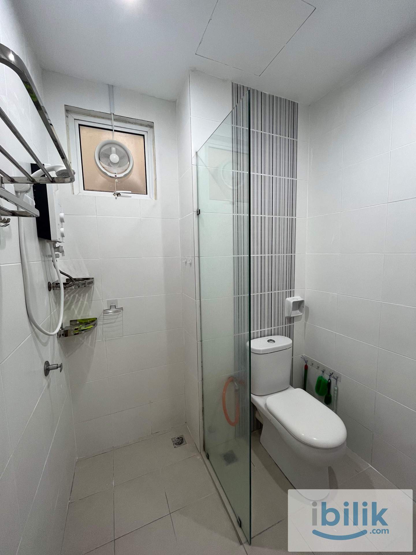Middle Room At Bayan Lepas/Sungai Ara  - Image 3