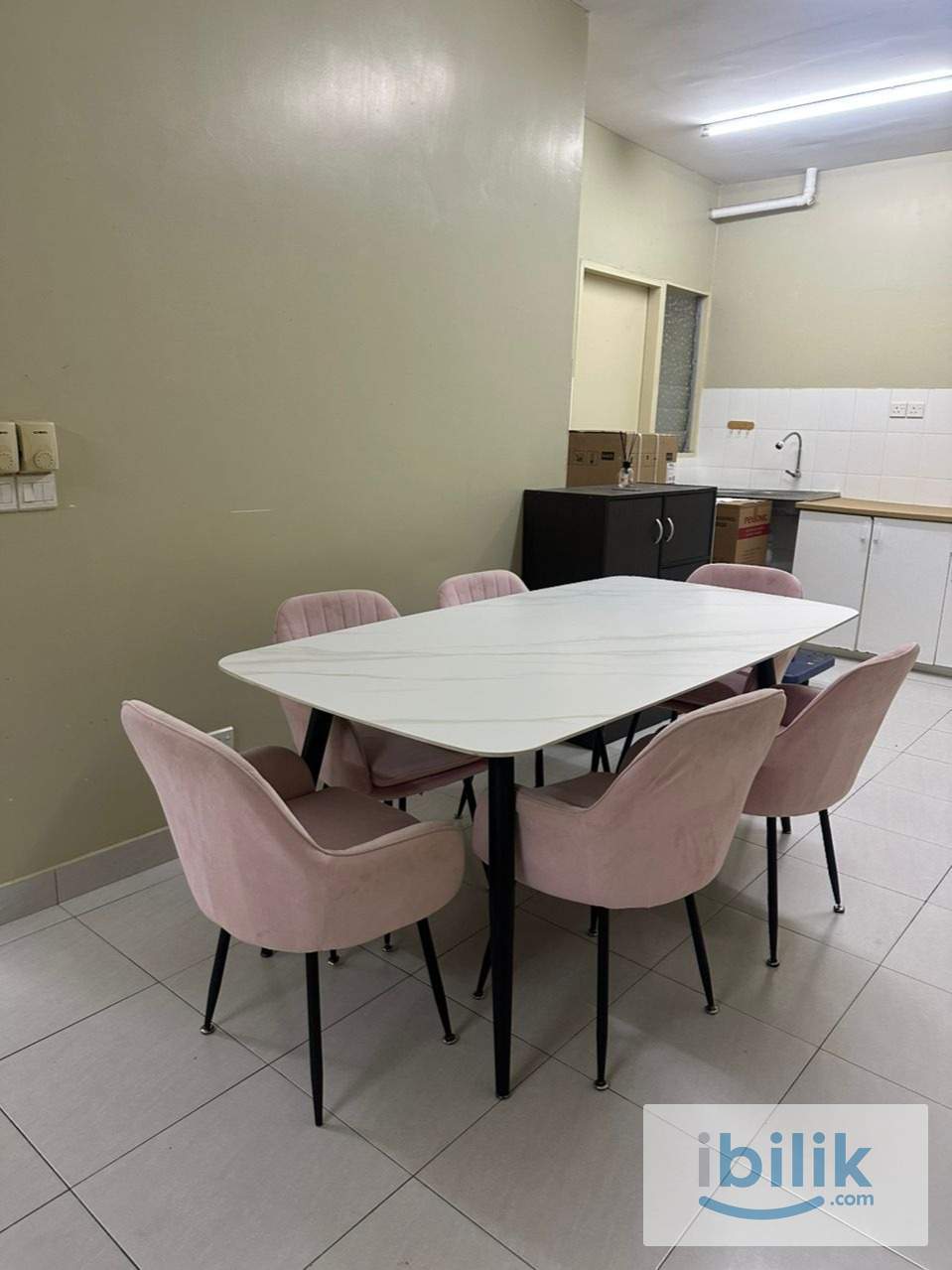Seri Intan Apartment - Single Room (NON Sharing/with Parking) Female Only - Image 1
